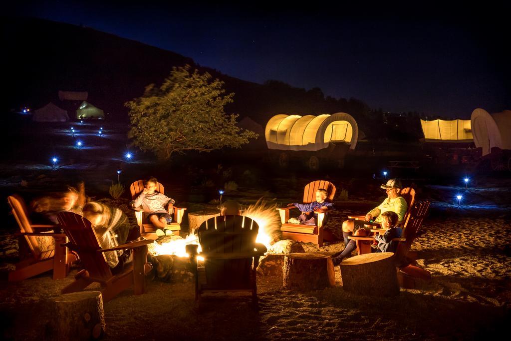 Conestoga Ranch Glamping Resort Garden City Quarto foto